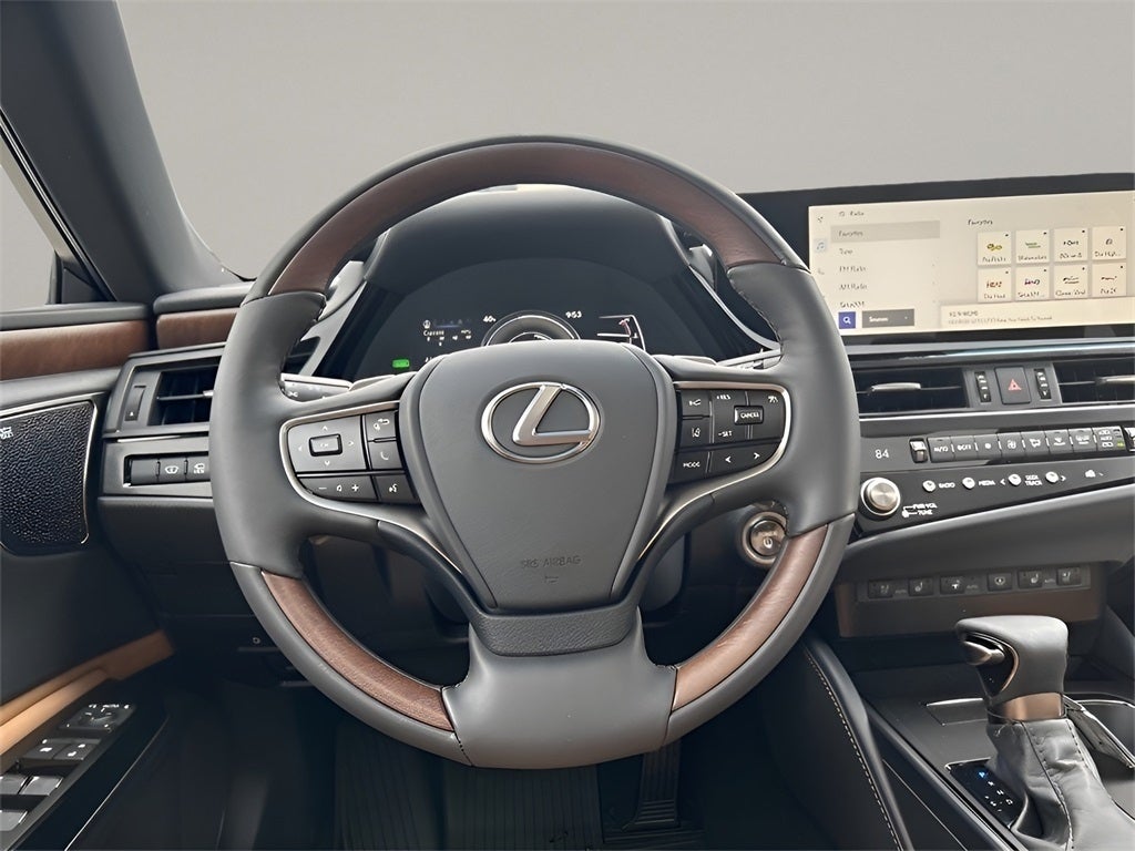 2024 Lexus ES ULTRA LUXURY